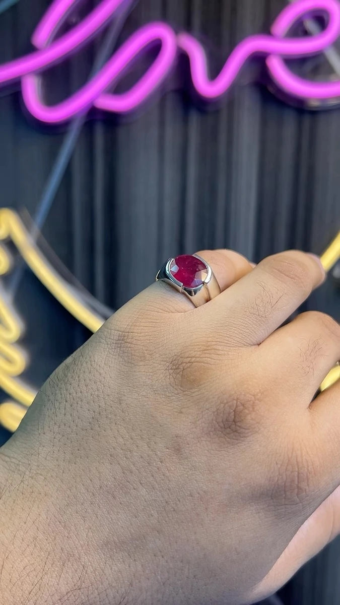 Ruby · Ring — original BH Special Rings photograph