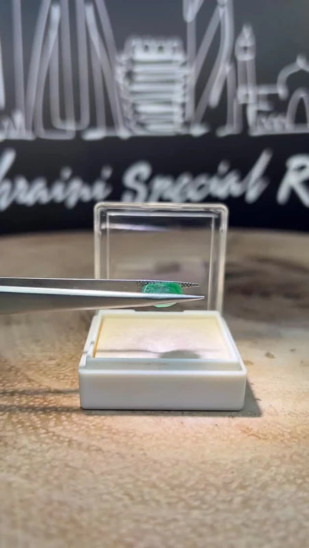 Natural Emerald · Loose Stone — original BH Special Rings photograph